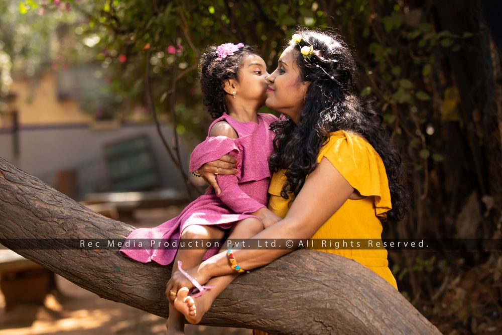 Photo From Maternity Photoshoot_Hebbal Park Lake - By REC Productions