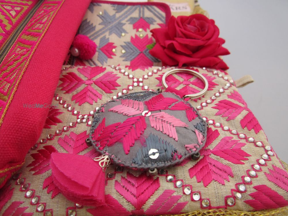 Photo From Gift Hampers and Trays - By Asees