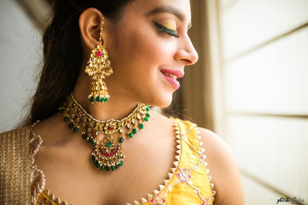 Photo of Mehndi jewellery with necklace and jhumkis