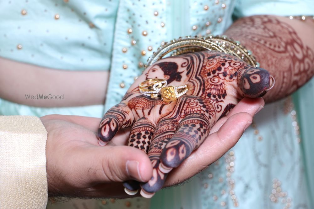 Photo From Chitra And Pratik Engagement - By Abrar Photography