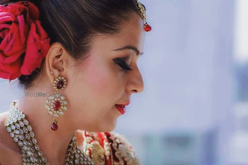 Photo From bridal:) - By Sonia Kewalramani Hair and Make up Artist