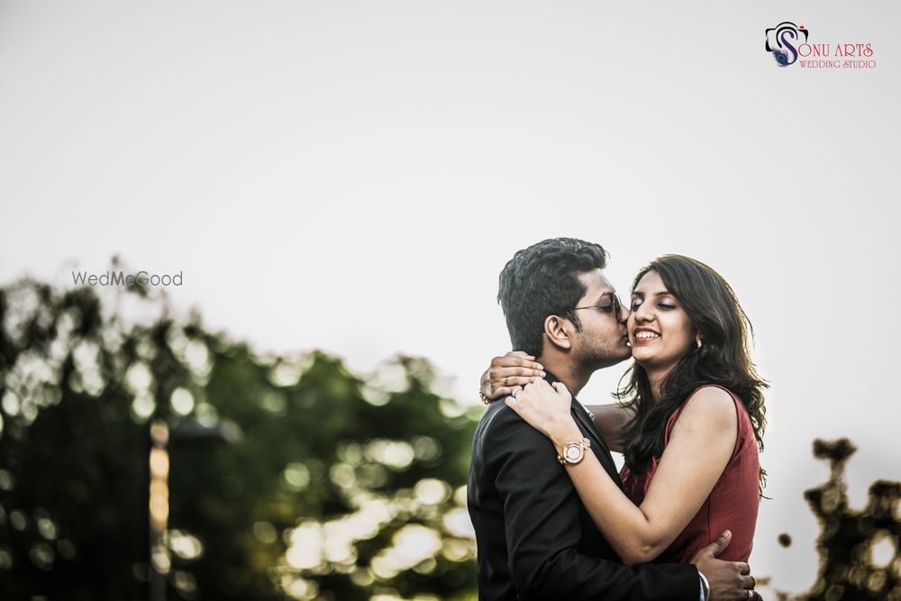 Photo From Shachi & Pathik Pre- Wedding Shoot - By Sonuarts Studio