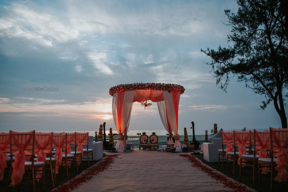 Photo From Beach Wedding - By The Design Bugs