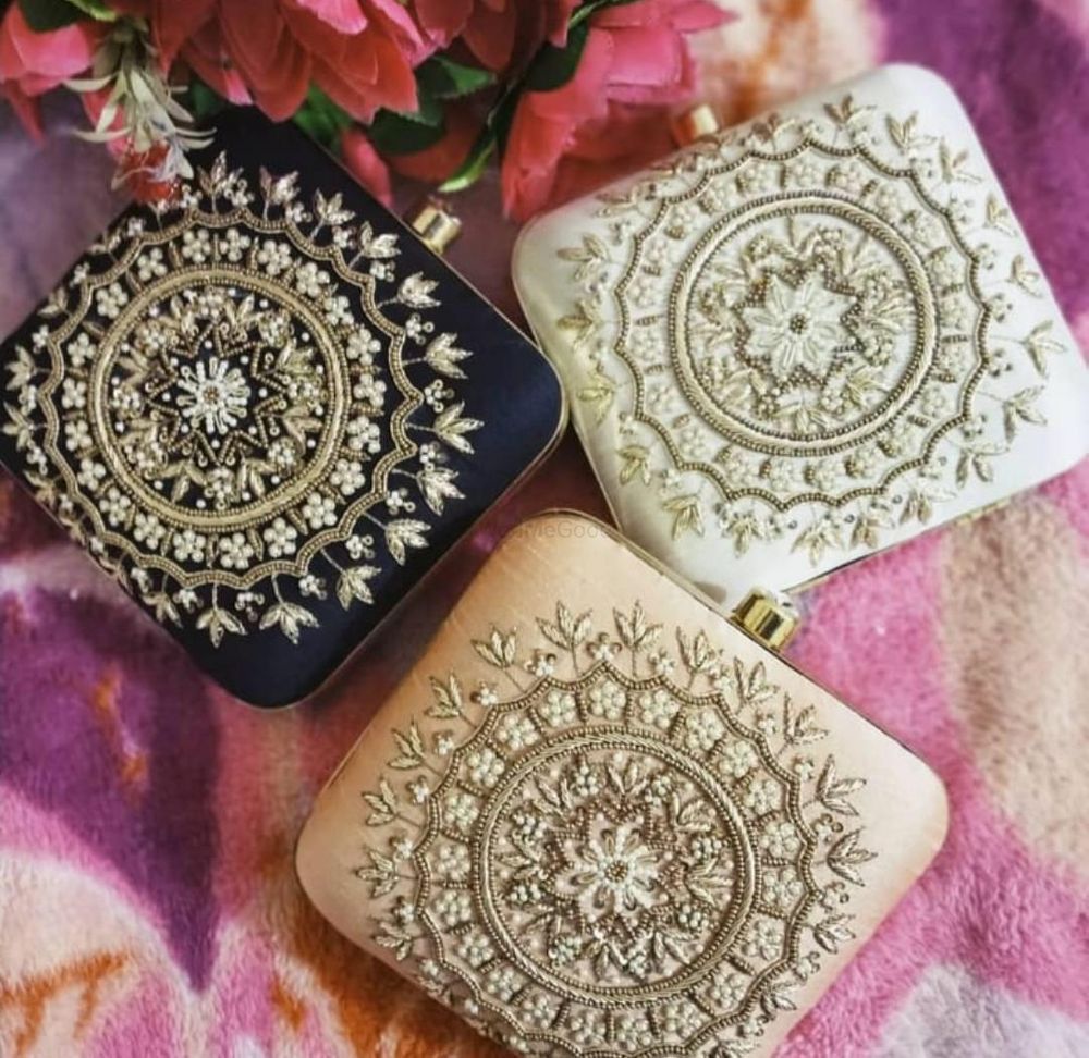 Photo From Embroidery Clutch - By Bag Revolver