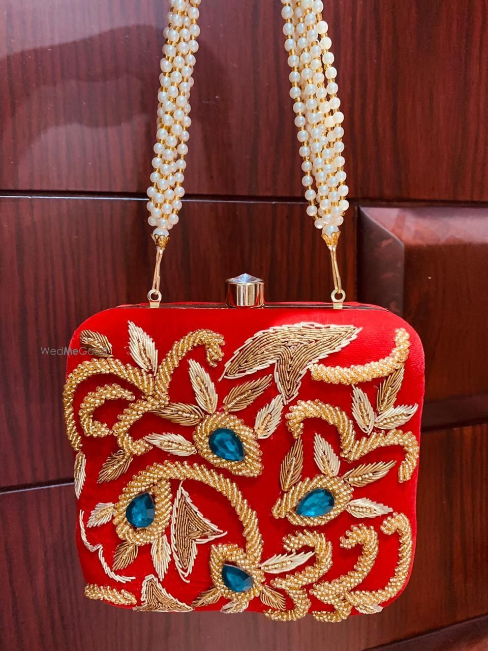 Photo From Embroidery Clutch - By Bag Revolver