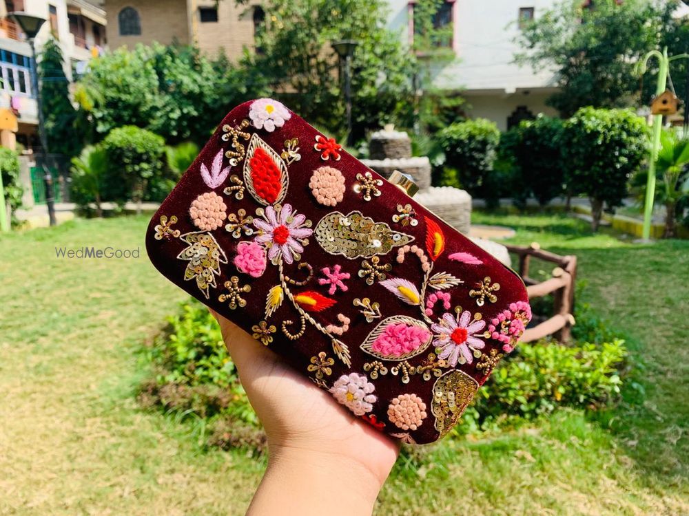 Photo From Embroidery Clutch - By Bag Revolver