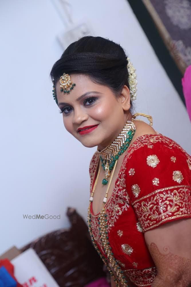 Photo From Jagriti on her wedding day ? - By Makeup by Oosh