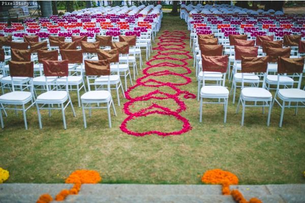 Photo of Heart Shaped Rose Petals Entrance Carpet