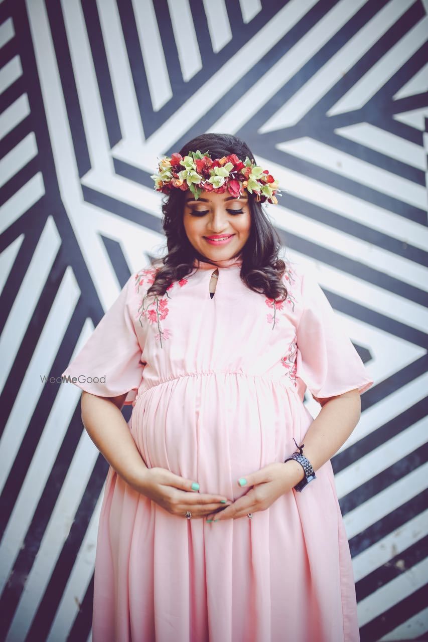 Photo From maternity shoot - By Makeovers by Nitin Girdhar