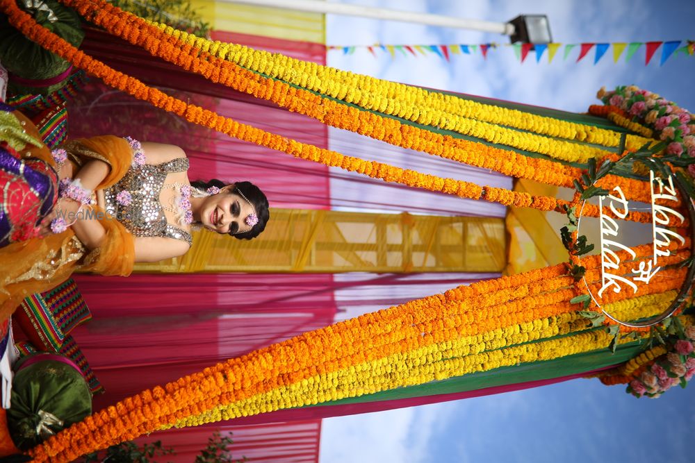 Photo From Palak's Awesome Mehendi - CRazy Bride+Groom Entry - By Myra Events & Wedding Planners