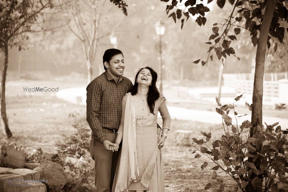 Photo From Prewedding Shoot - By Golden Aperture