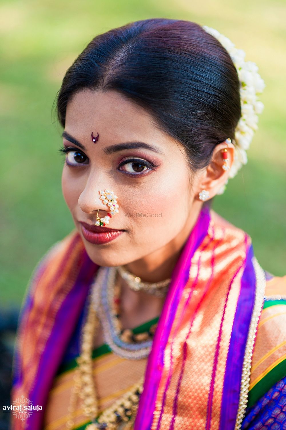 Photo of Marathi Bride wearing Pearl Nath