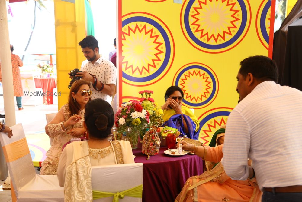 Photo From ITC's Pool Side Mehandi PArty - By Green House Florist and Decorators