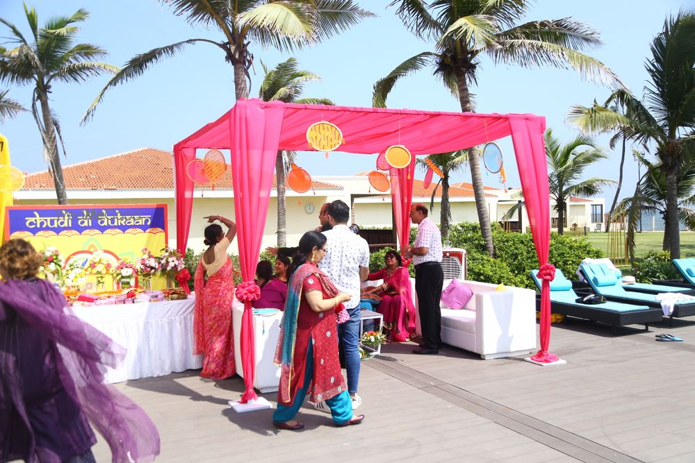 Photo From ITC's Pool Side Mehandi PArty - By Green House Florist and Decorators