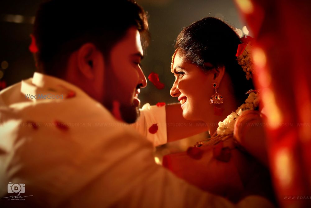 Photo From Actress Ashwathy Warrier & Abilash Unnikrishnan's Destination Wedding at Le Meridien Kochi - By SDS Studio