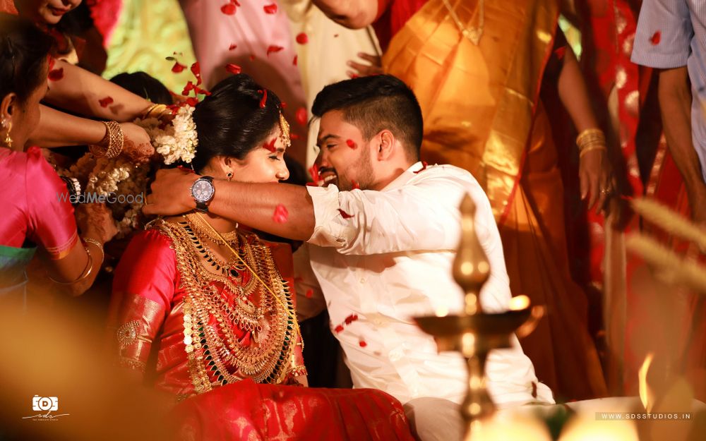 Photo From Actress Ashwathy Warrier & Abilash Unnikrishnan's Destination Wedding at Le Meridien Kochi - By SDS Studio