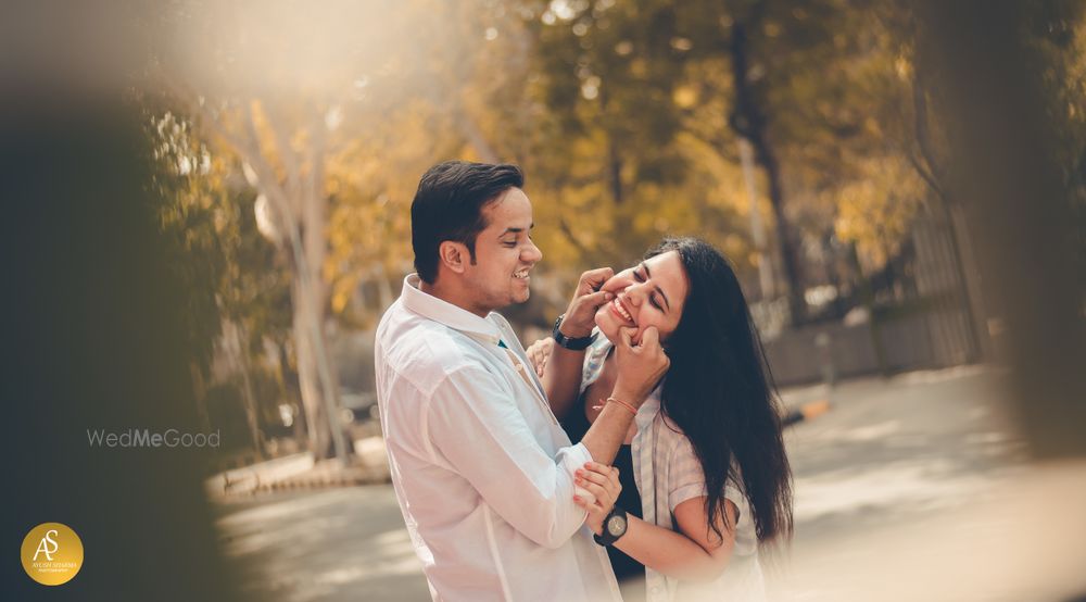 Photo From Pooja & Puneet Pre-wedding - By The Knotty Weds