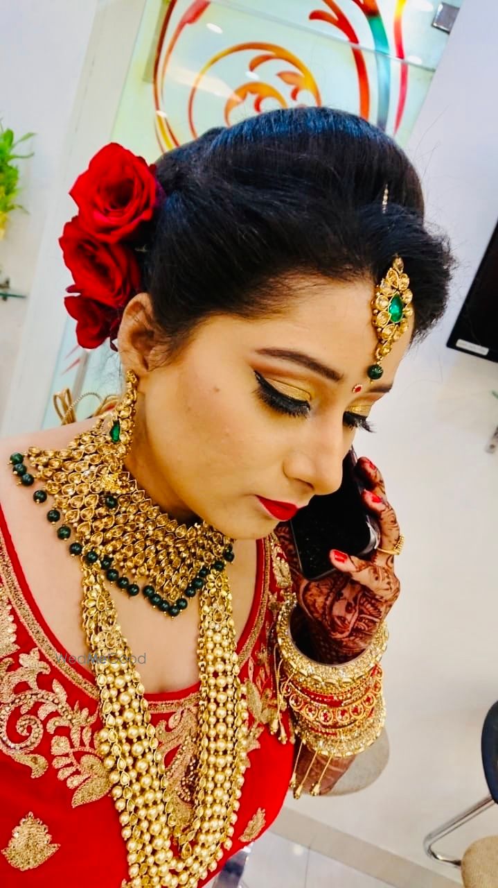 Photo From Vartika Bridal Makeover  - By RS Makeup Studio by Rachna Sahu