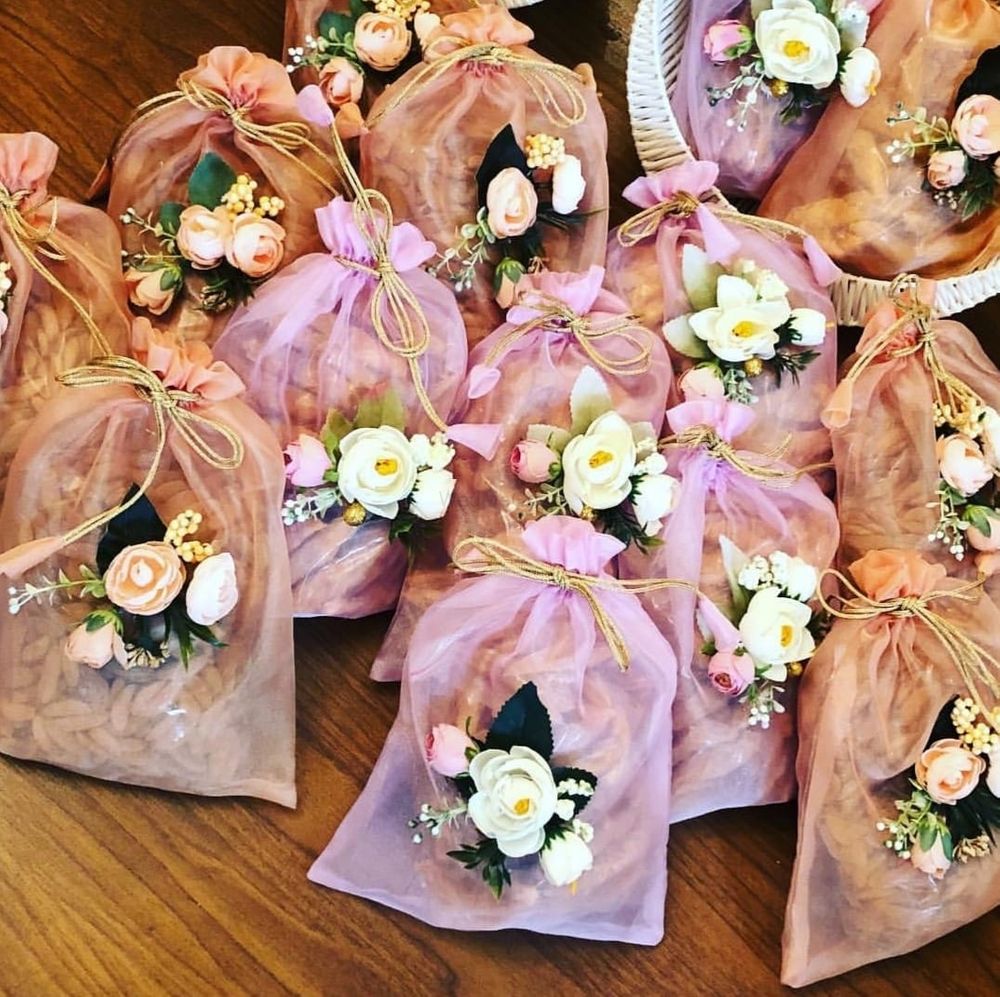 Photo From Wedding Favours - By Your Pitaara