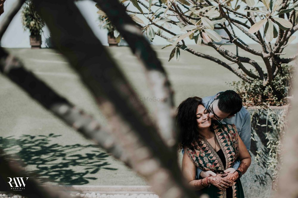 Photo From Aneesha x Francisco Couple Shoot - By Raw Weddings by Karan Shetty