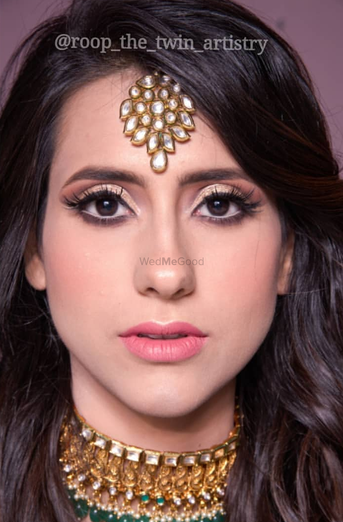 Photo From Fashion Looks - By Roop Makeovers