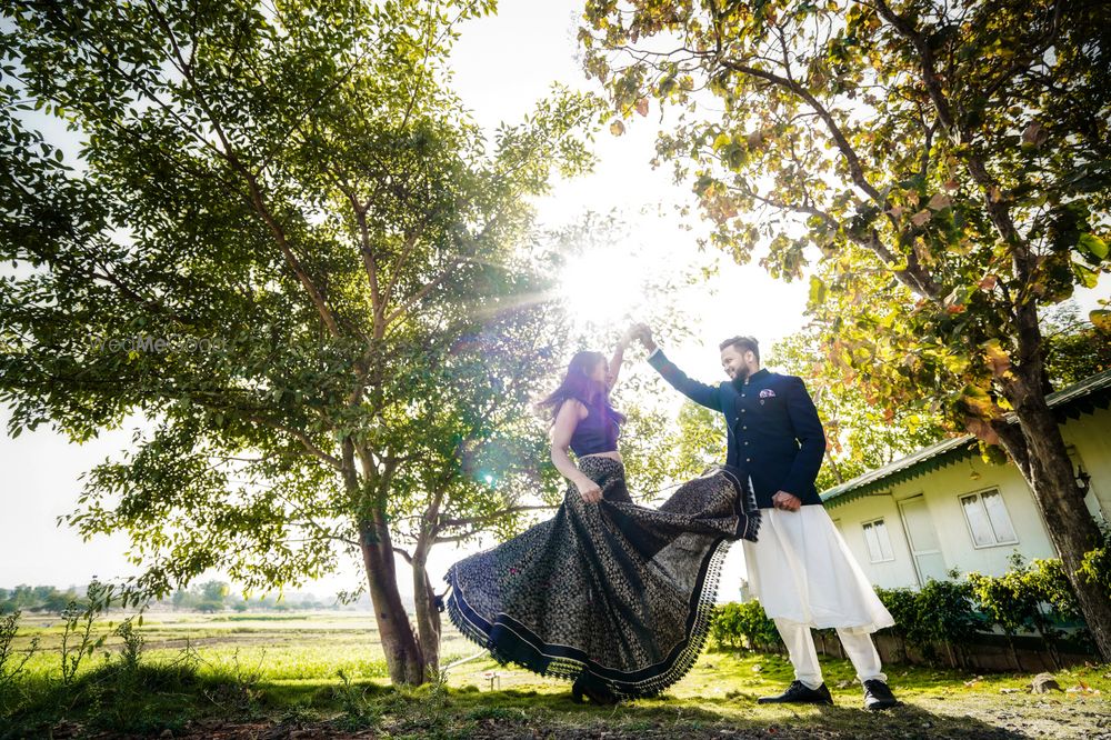 Photo From R+T Pre Wedding Shoot - By Iconic Clicks Photography & Events