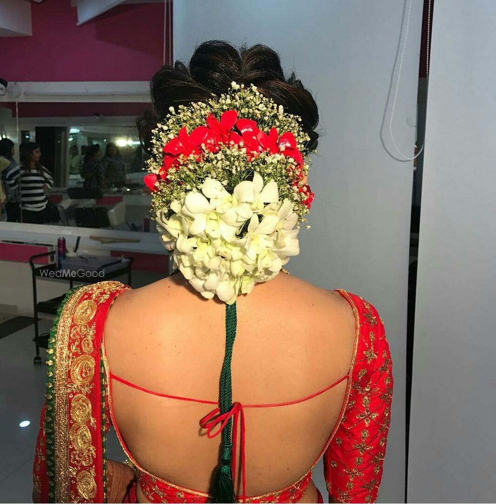 Photo From Floral Buns - By Makeovers by Jyoti Bhansali