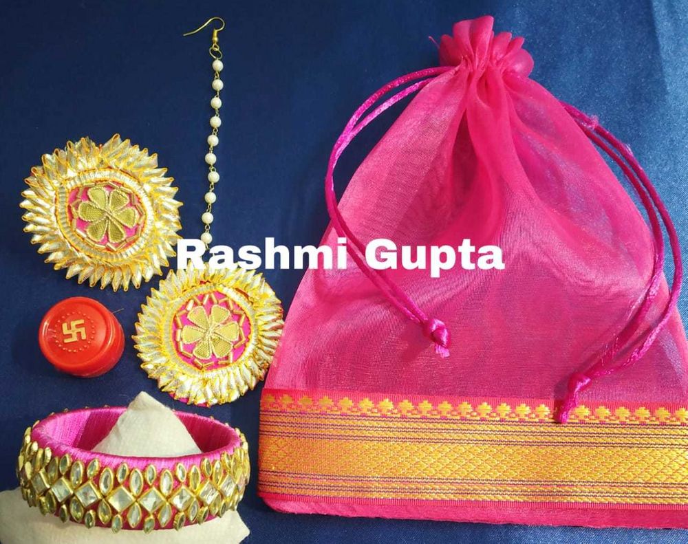 Photo From Gifting Combo Sets - By Reeti Riwaz