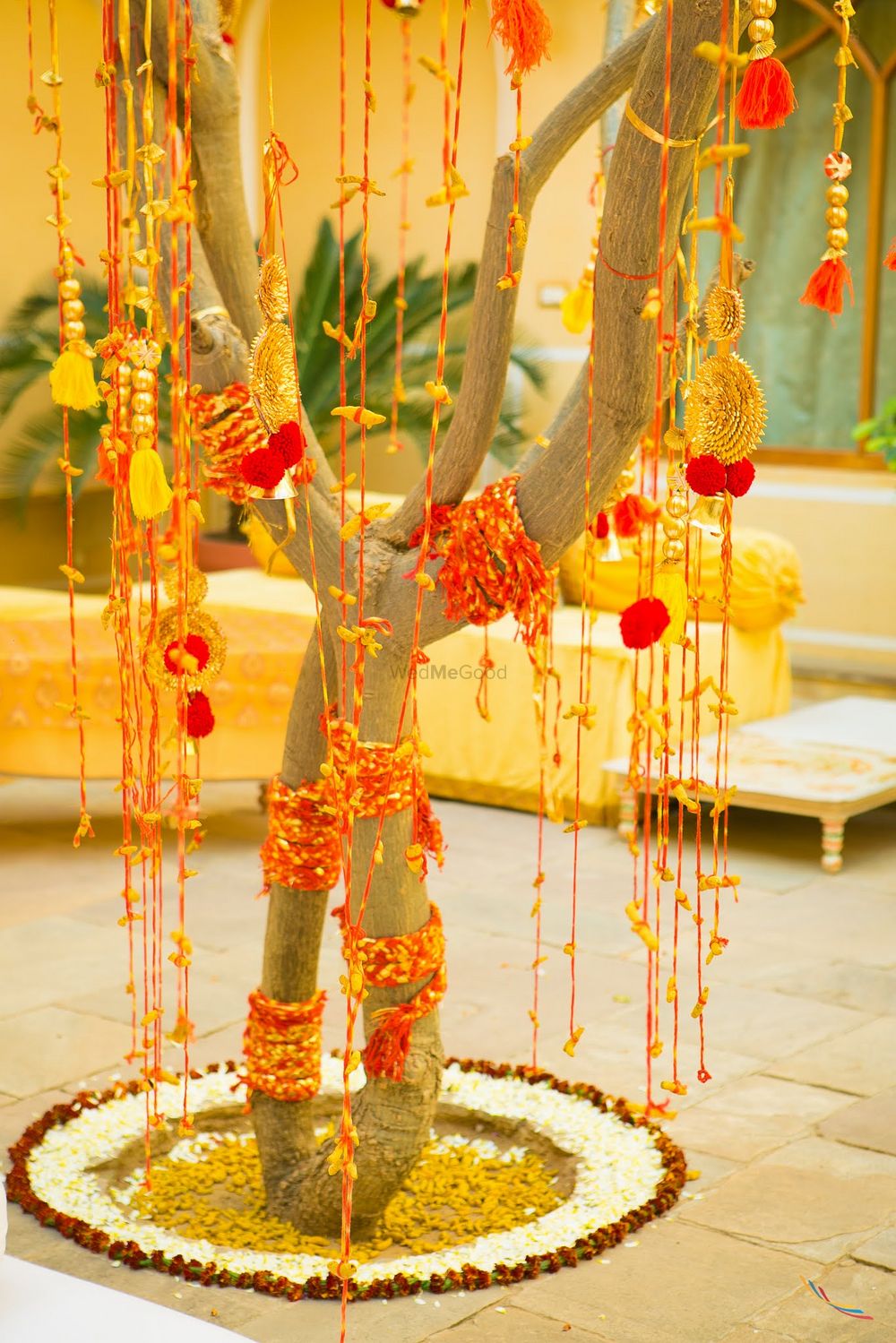 Photo of Mehendi Decor with Gota