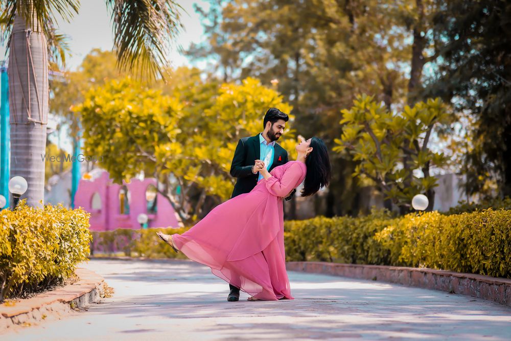 Photo From Pre-Wedding - By Rajoria Photography