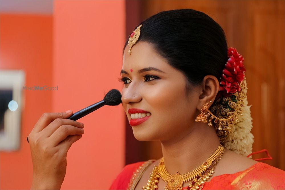 Photo From Bride Madhushree - By Makeovers By Geetha