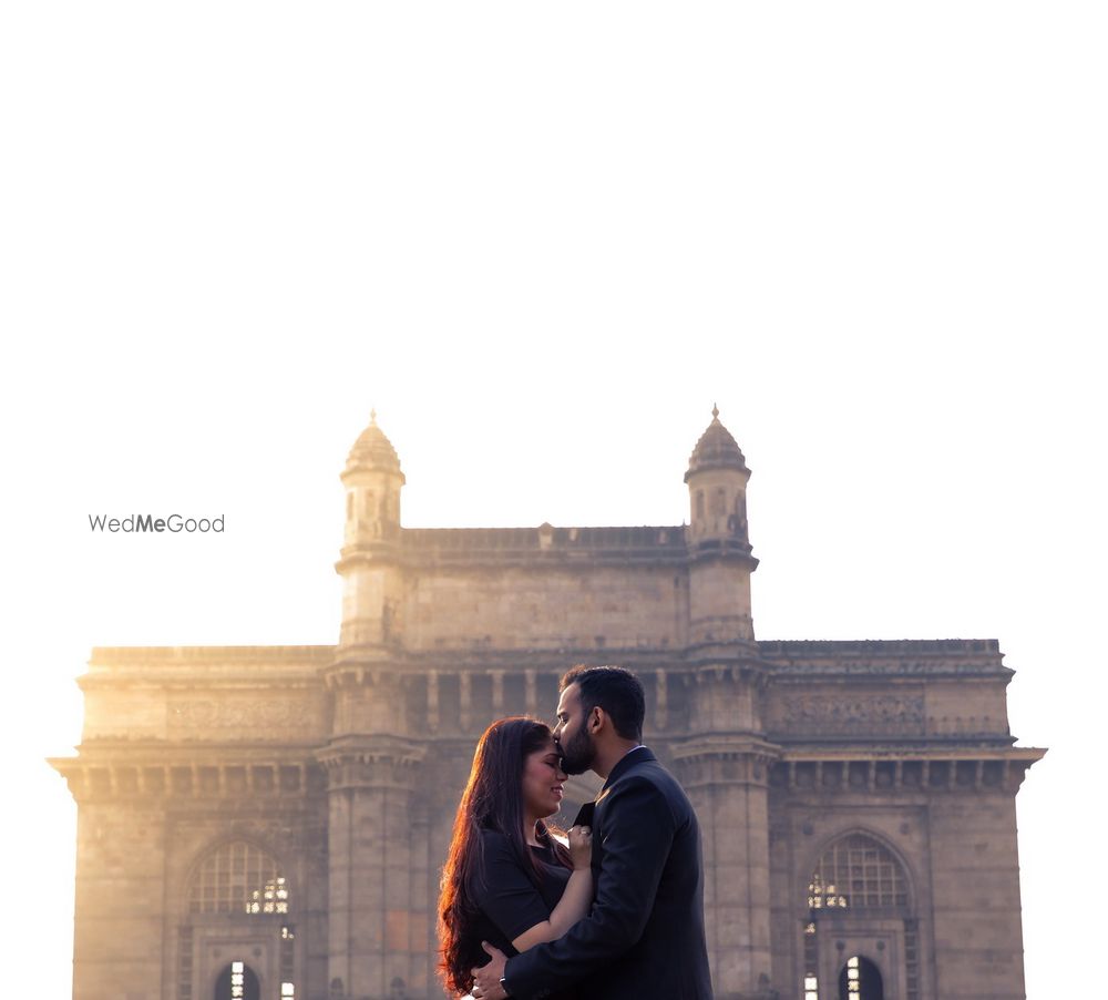 Photo From Mumbai City Pre Wedding Shoot - By Wedding Storytellers