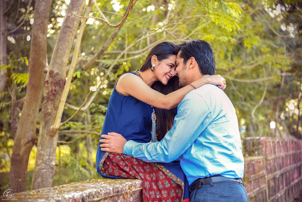 Photo From Akhila and Asman ~ Pre Wedding Story - By Roy Photography