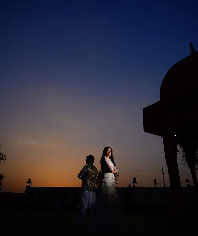 Photo From Pre-Wedding Portfolio : Akash & Megha - By Lensomaniya Photography