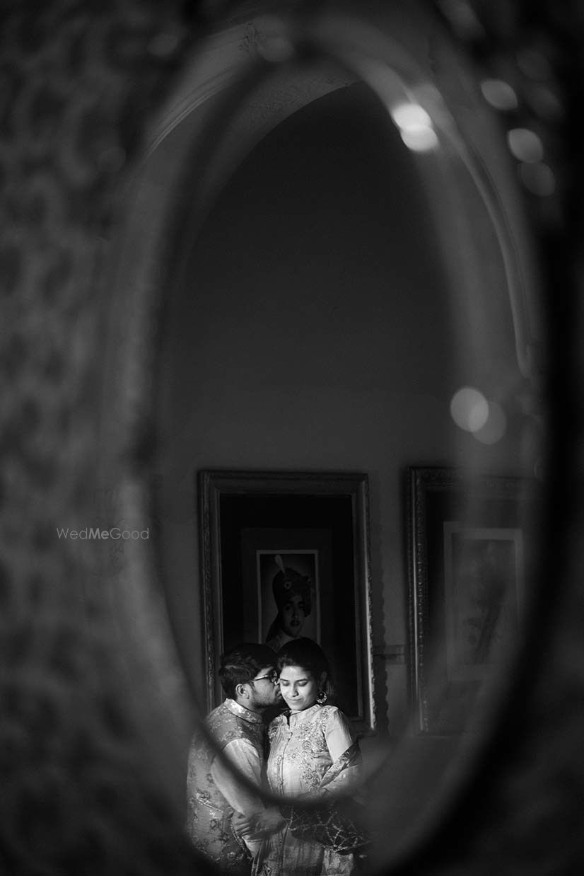 Photo From Pre-Wedding Portfolio : Akash & Megha - By Lensomaniya Photography