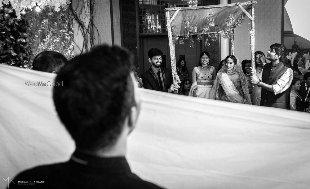 Photo From Varun & Prachi - By Mrinal Khatnani Photos and Films