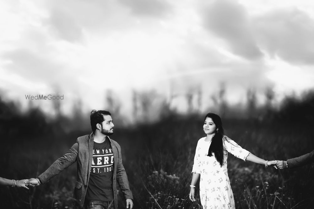 Photo From Arun + Priya I Pre-wedding I Outdoorshoot - By Vicithiram Studio