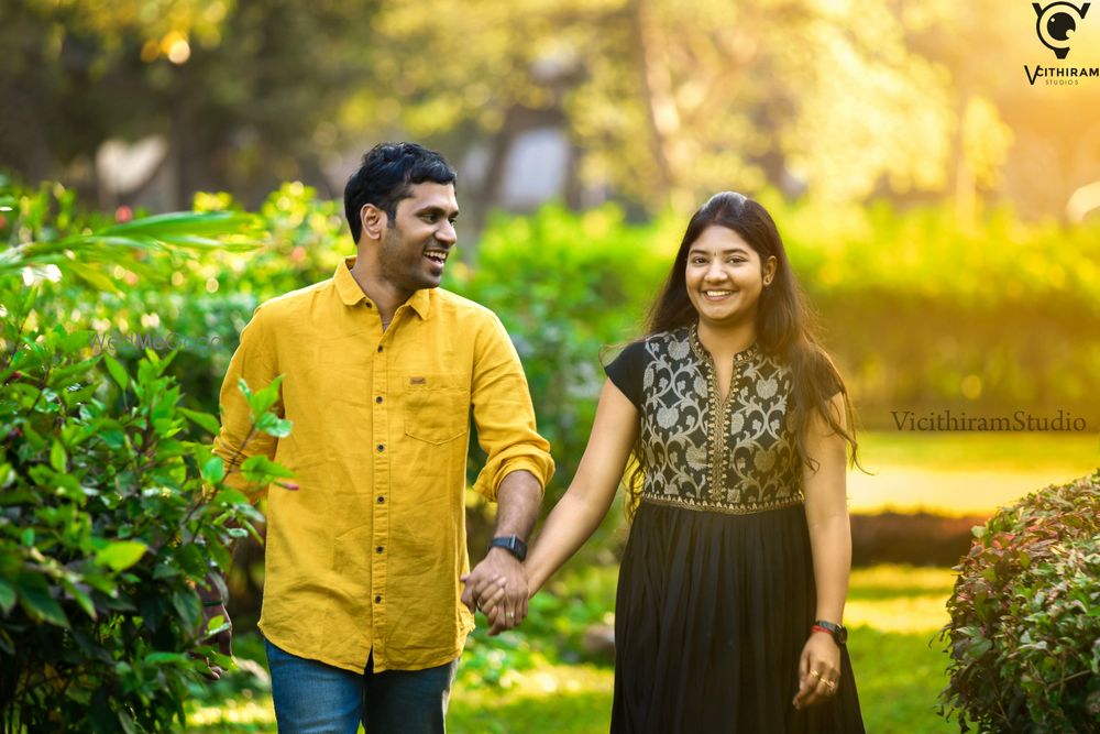 Photo From Tarun + Nivetha I Post wedding I Outdoor - By Vicithiram Studio