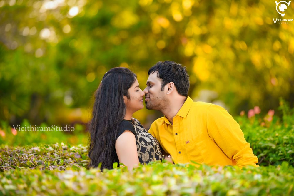 Photo From Tarun + Nivetha I Post wedding I Outdoor - By Vicithiram Studio
