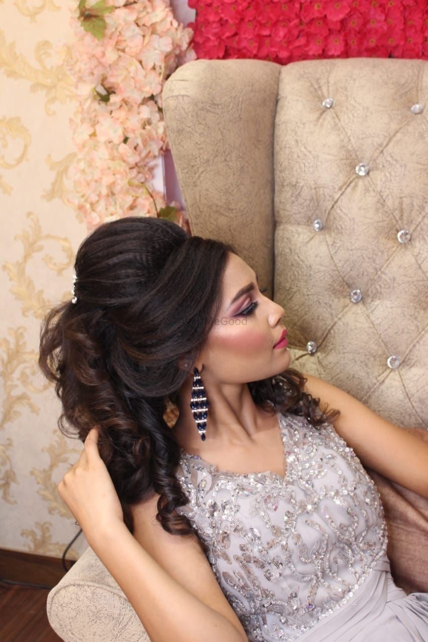 Photo From Engagement Bride - By Vanshika Sachdeva Makeovers