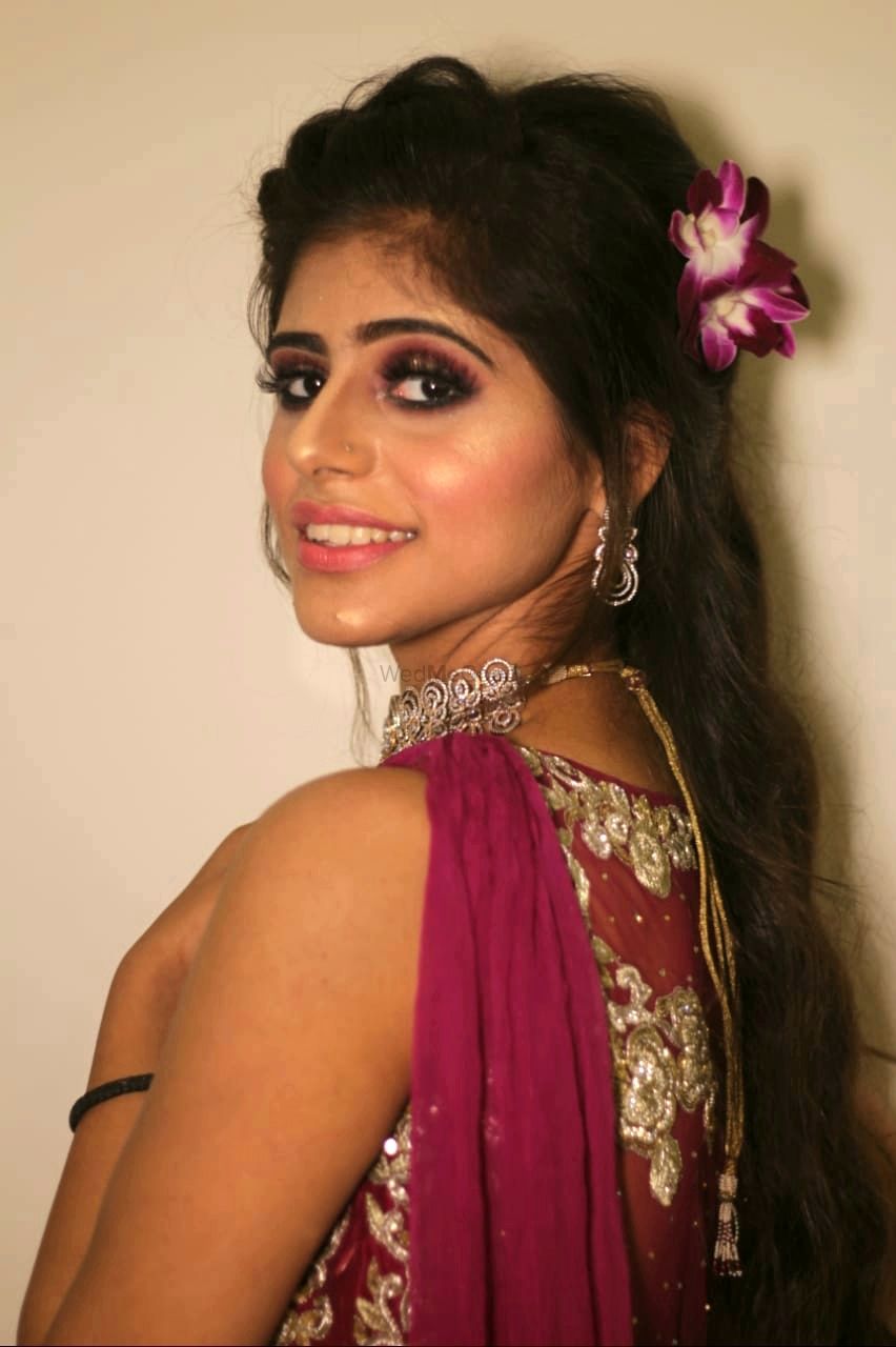Photo From Akansha's Engagement Glam - By Aastha Sidana Makeup