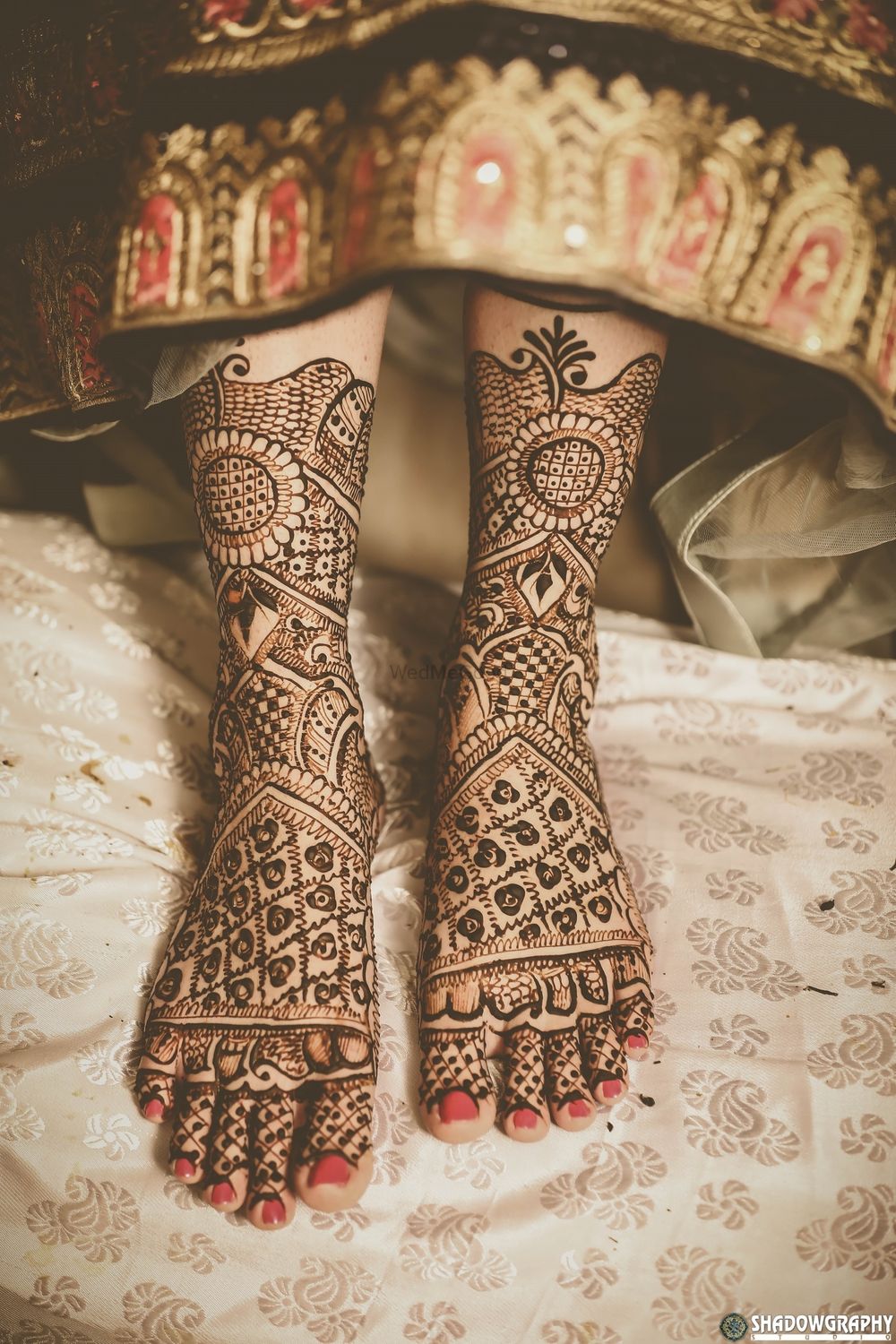Photo of A beautiful feet mehndi design.