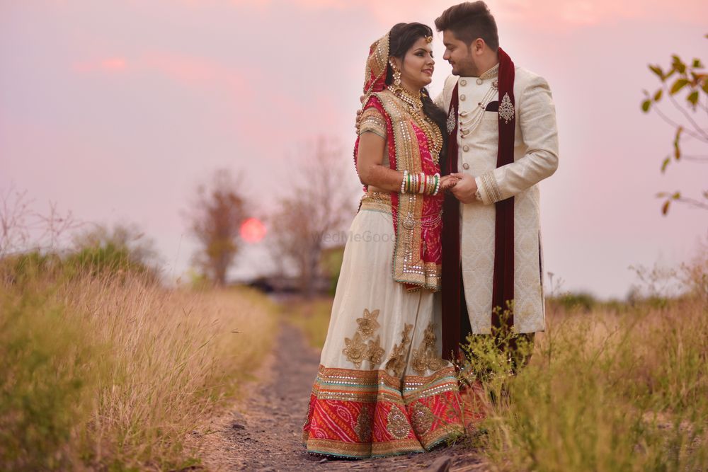 Photo From Ishan & Viral wedding couple shoot - By Durgesh Shahu Photography