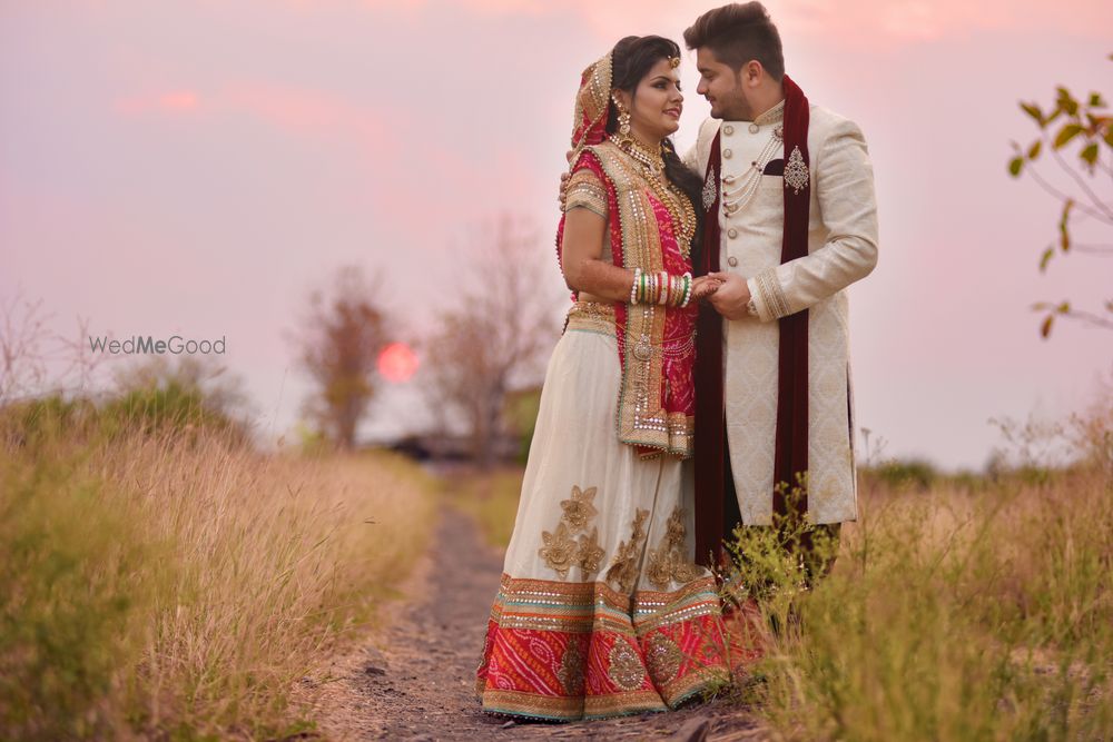 Photo From Ishan & Viral wedding couple shoot - By Durgesh Shahu Photography