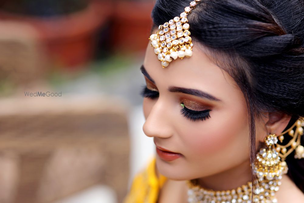 Photo From Mehendi Look - By Aish & Shreya Makeovers