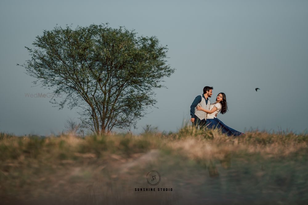 Photo From "Prewedding  Tales " Place Kolkata - By Sunshine Studio