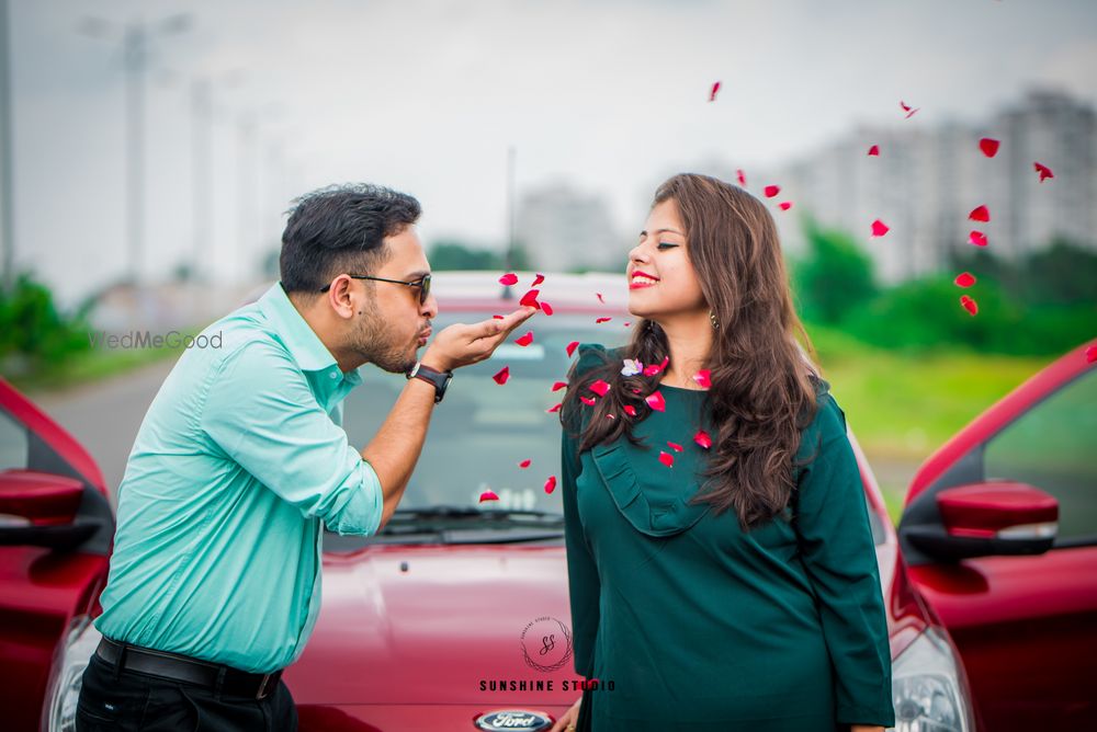 Photo From "Prewedding  Tales " Place Kolkata - By Sunshine Studio