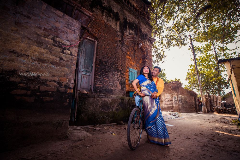 Photo From "Prewedding  Tales " Place Kolkata - By Sunshine Studio