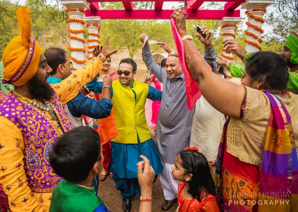 Photo From Ramoji Film City, Hyderabad - The Family That Dances Together - Vishal weds Nikita - By Saurabh Rungta Photography