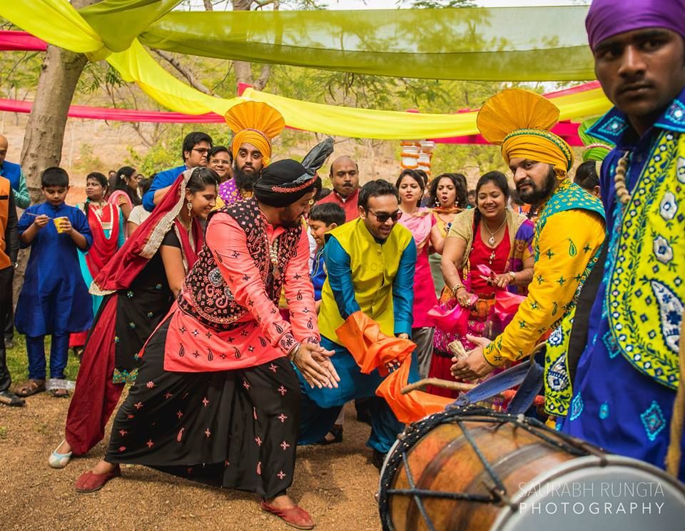 Photo From Ramoji Film City, Hyderabad - The Family That Dances Together - Vishal weds Nikita - By Saurabh Rungta Photography